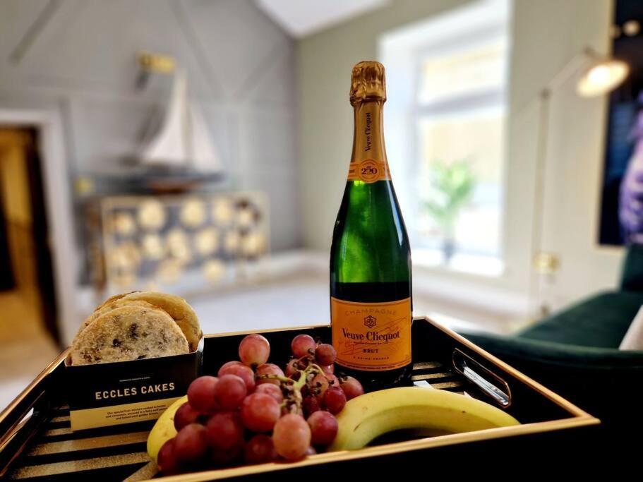 Hamilton-the Cruck Luxury Let