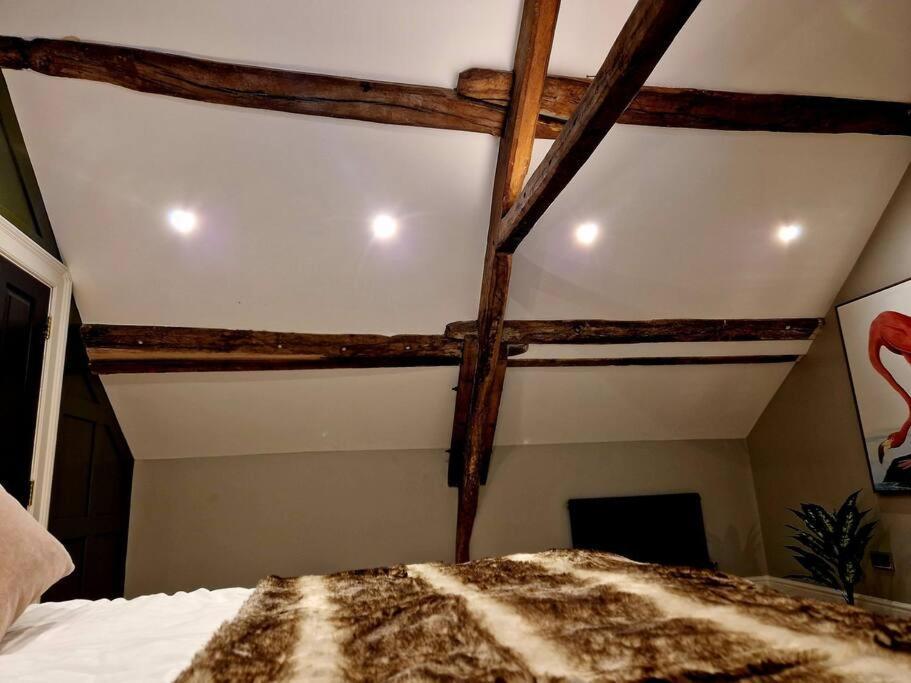 Apartment Hamilton-the Cruck Luxury Let