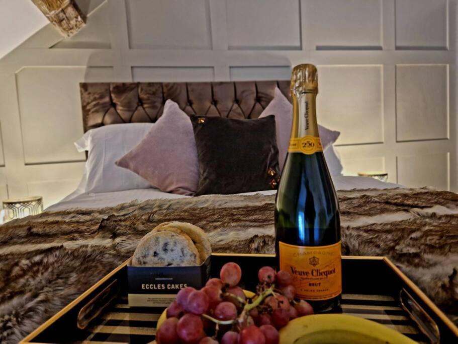 Hamilton-the Cruck Luxury Let